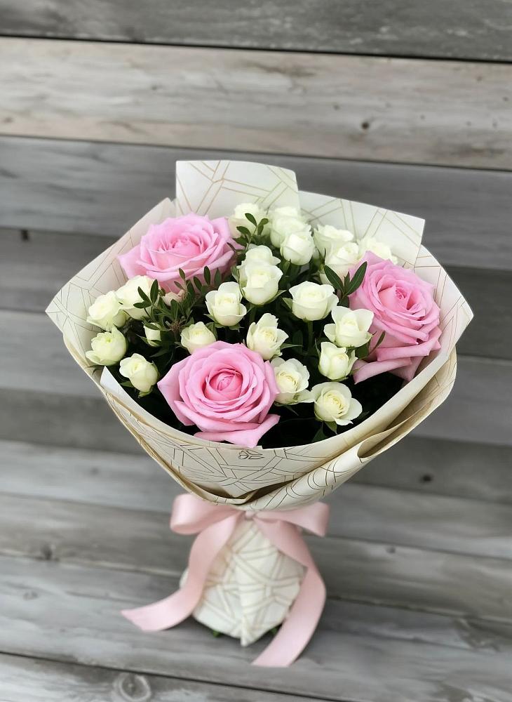 Букет цветов из: Розы в Знаменке
