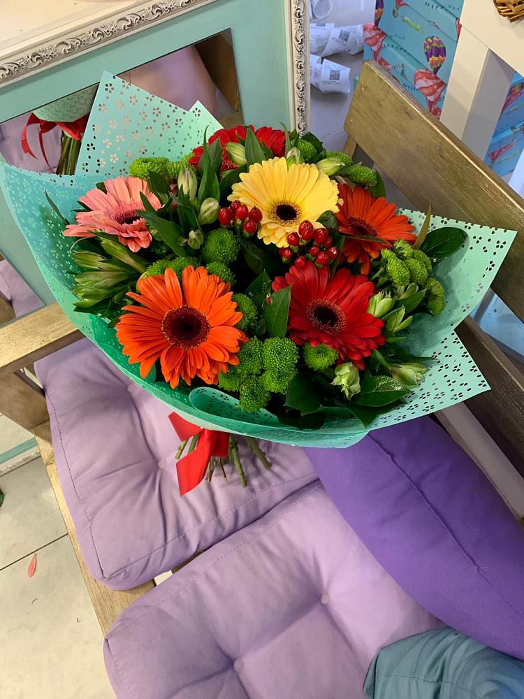 Букет цветов из: Герберы, Хризантемы и Альстромерии в Знаменке