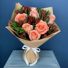 Букет цветов из:  Розы и Альстромерии в Знаменке