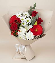 Букет цветов из:  Розы, Хризантемы, Герберы и Лилии в Знаменке