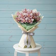 Букет цветов из:  Орхидеи и Розы в Знаменке