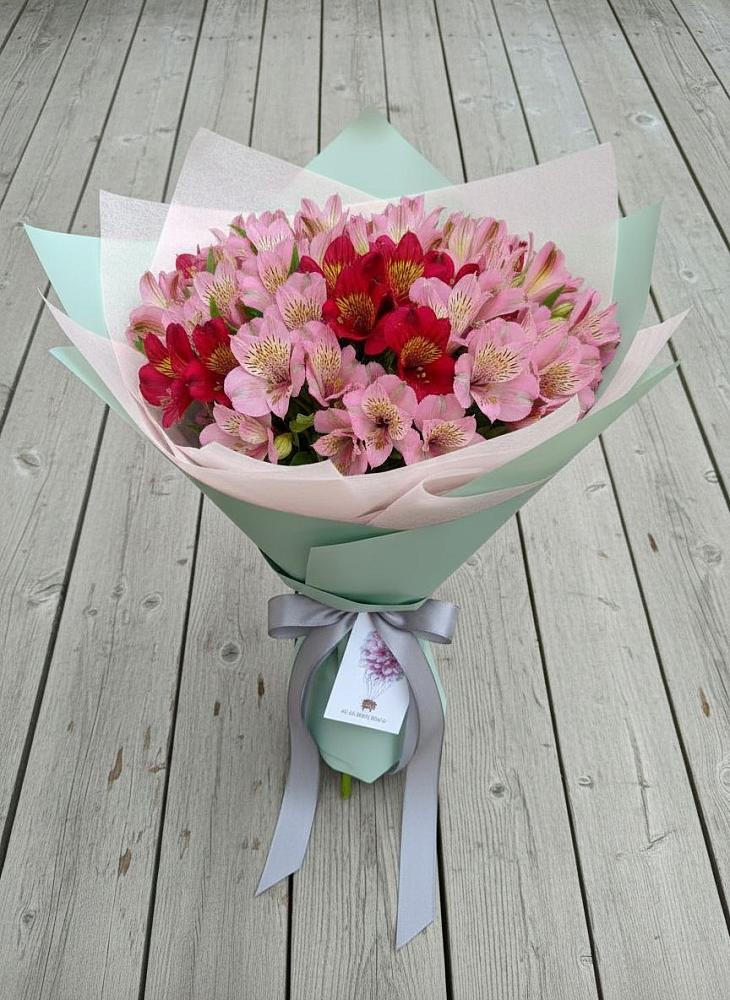Букет цветов из: Альстромерии в Знаменке