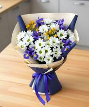 Букет цветов из:  Розы, Ирисы и Хризантемы #REPLACE_PRED# Знаменке