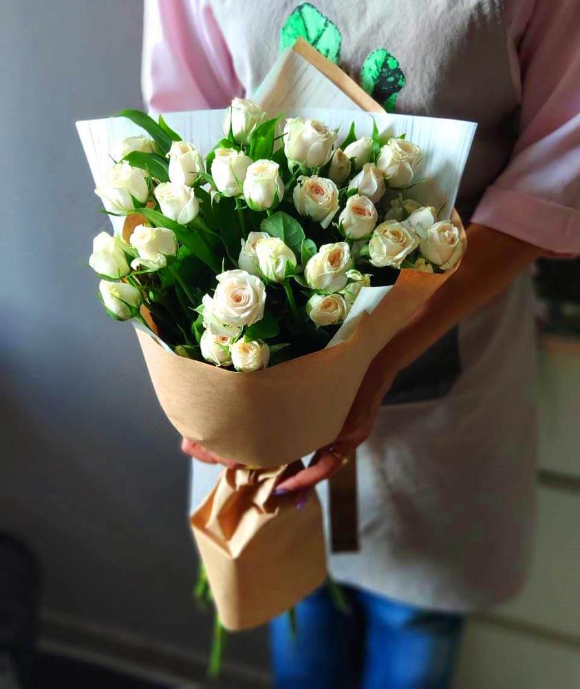 Букет цветов из: Розы в Знаменке
