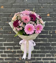 Букет цветов из:  Герберы и Хризантемы #REPLACE_PRED# Знаменке