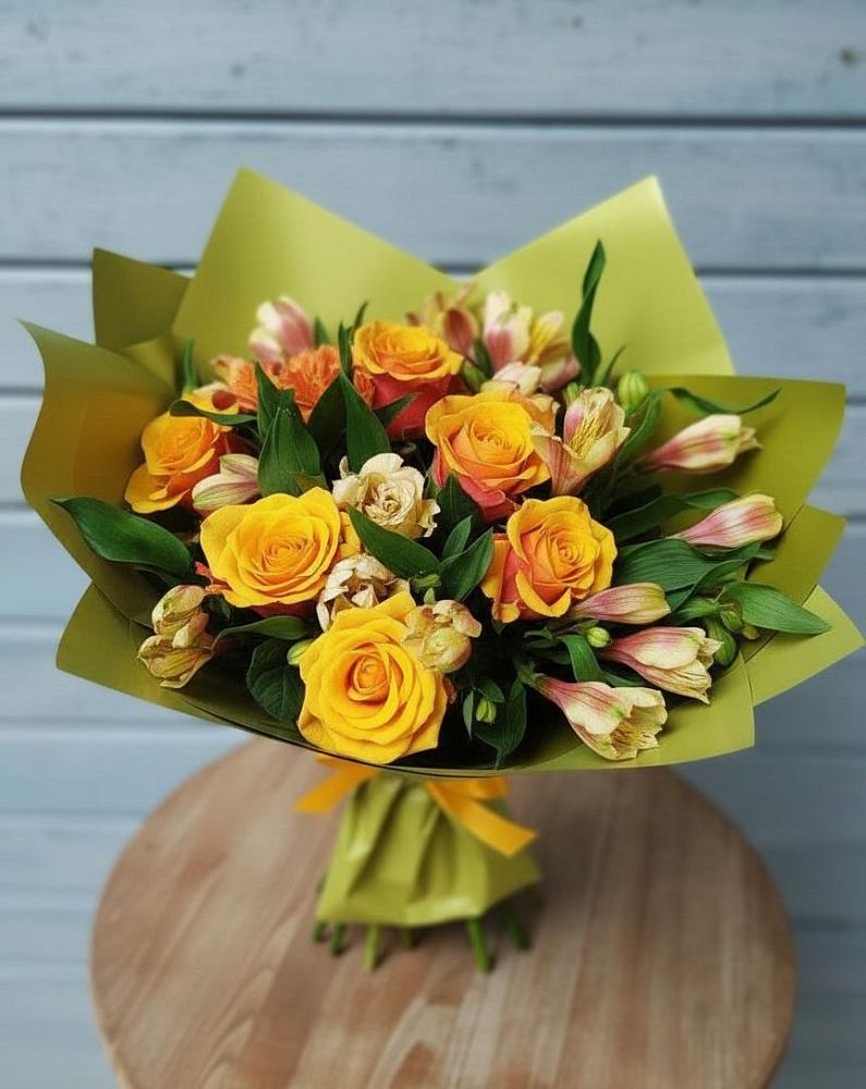 Букет цветов из: Альстромерии и Розы в Знаменке