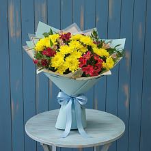 Букет цветов из:  Альстромерии и Хризантемы в Знаменке