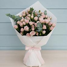Букет цветов из:  Розы в Знаменке