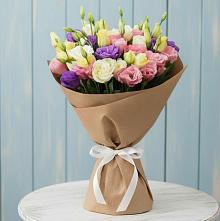 Букет цветов из:  Лизиантусы в Знаменке