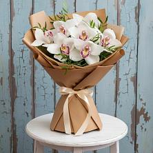 Букет цветов из:  Орхидеи и Розы в Знаменке
