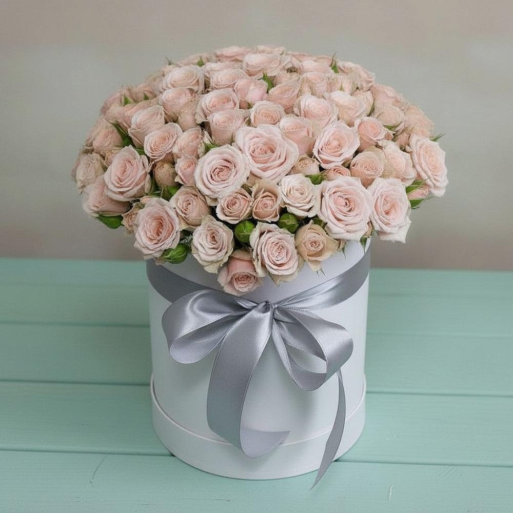 Цветочная композиция из Розы в шляпной коробке в Знаменке